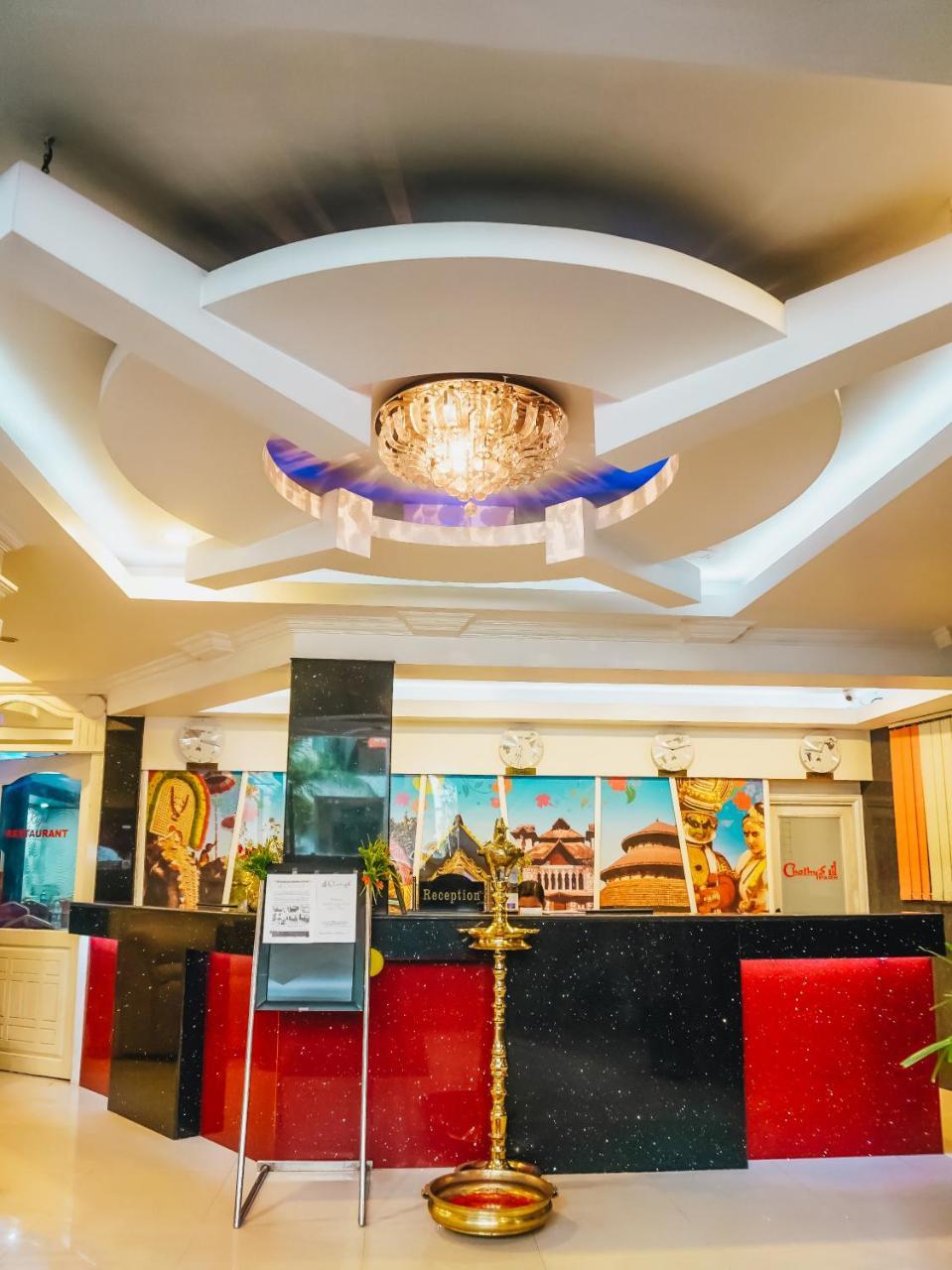 Chothys Park Hotel Thiruvananthapuram Exterior photo
